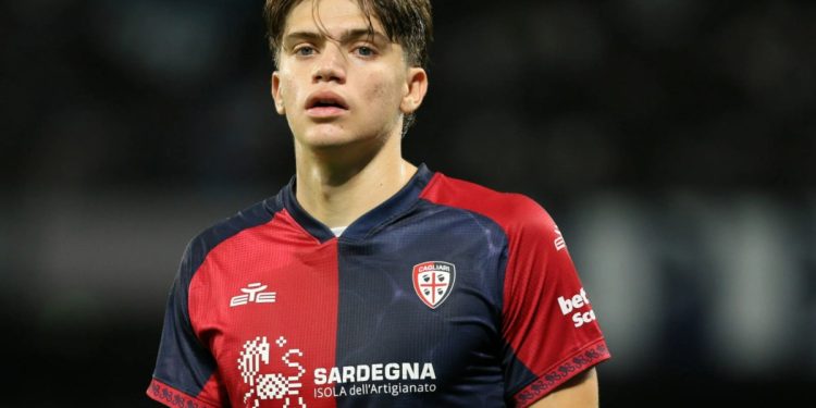 Marco Palestra con la maglia del Cagliari (Foto: Web)