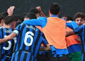L'esultanza dei giocatori dell'Atalanta Primavera (atalanta.it)