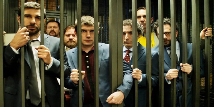 Smetto quando voglio - Masterclass, in seconda serata su Rai 2 (Foto Web)