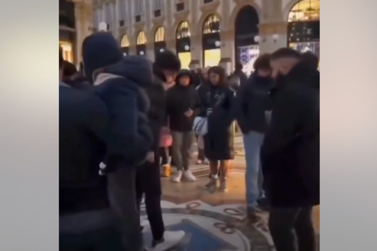 Musulmano in galleria a Milano