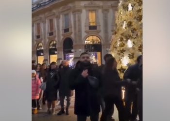 Musulmano in galleria a Milano