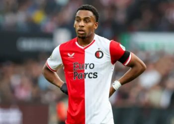 Quinten Timber con la maglia del Feyenoord (Foto: Web)
