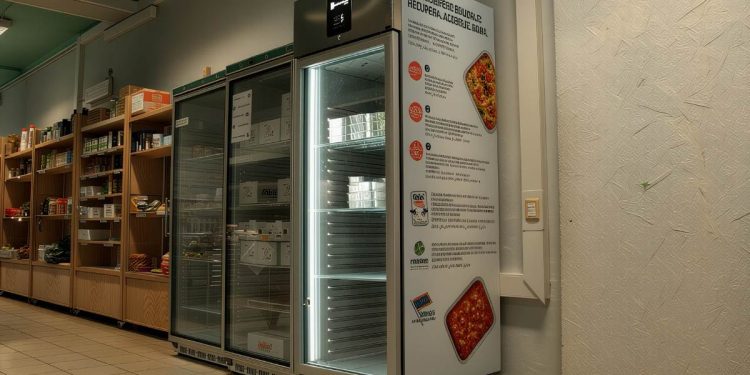 Frigorifero solidale (Foto: ufficiali)