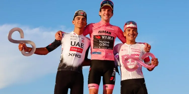 Giro d'Italia 2025 podio