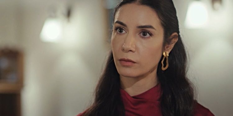 La forza di una donna anticipazioni 3 dicembre 2025/ Suat porta via ...