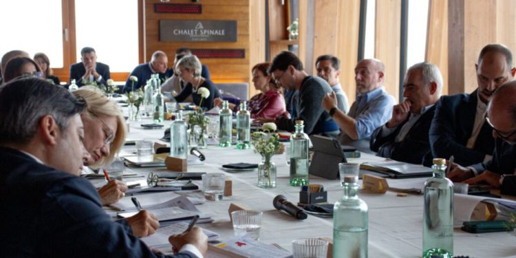 Experts Talk Corporate Leaders