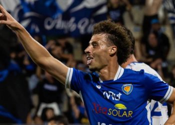 Giulio Frisenna esulta col Siracusa (Facebook Lega Pro)