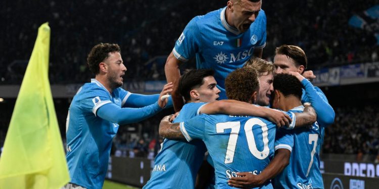 L'esultanza dei giocatori del Napoli (Foto Ansa)