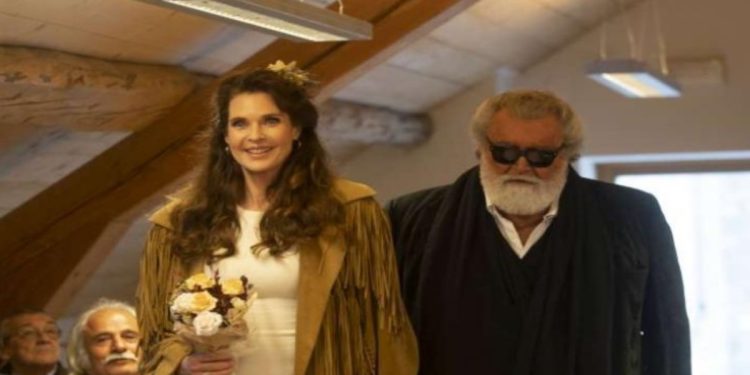 Carol Alt e Diego Abatantuono, in Improvvisamente a Natale mi sposo (Foto Web)