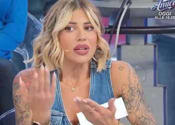 chi è lucia del trono over di uomini e donne