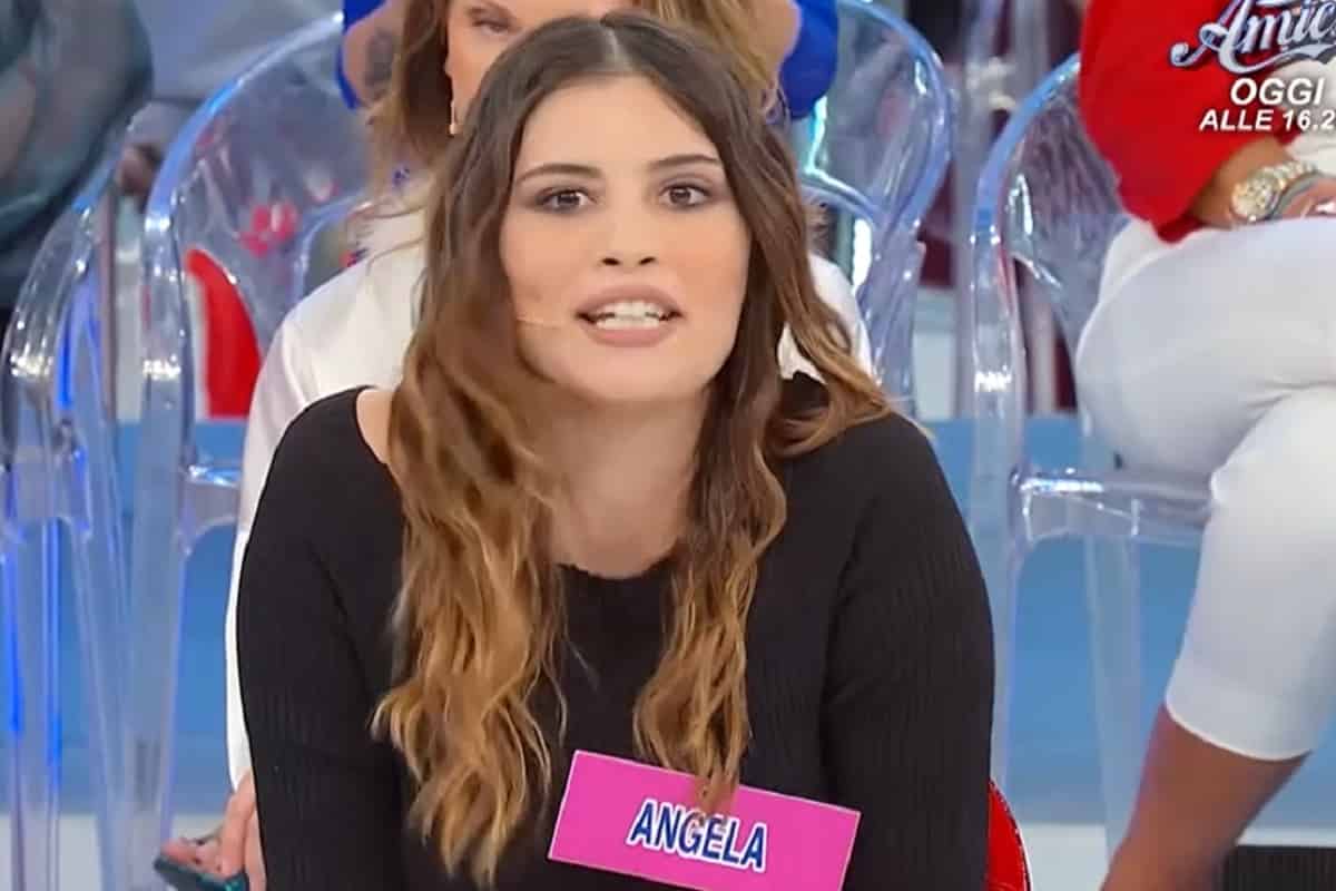 flavio ubirti, attacco dell'ex corteggiatrice angela