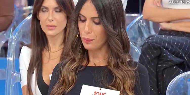 chi è jone del trono over di uomini e donne