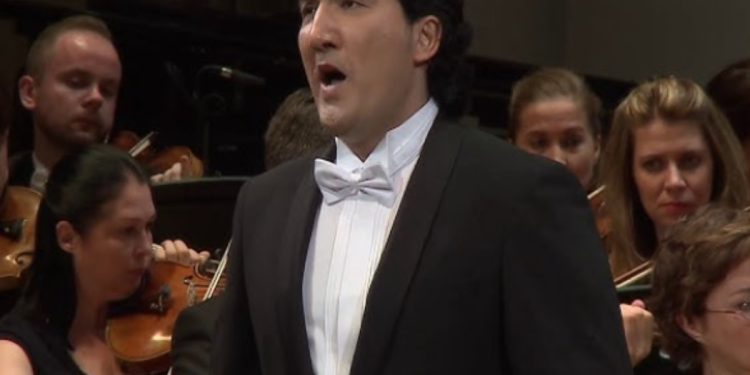 Najmiddin Mavlyanov, tenore uzbeko. (Foto: Web)