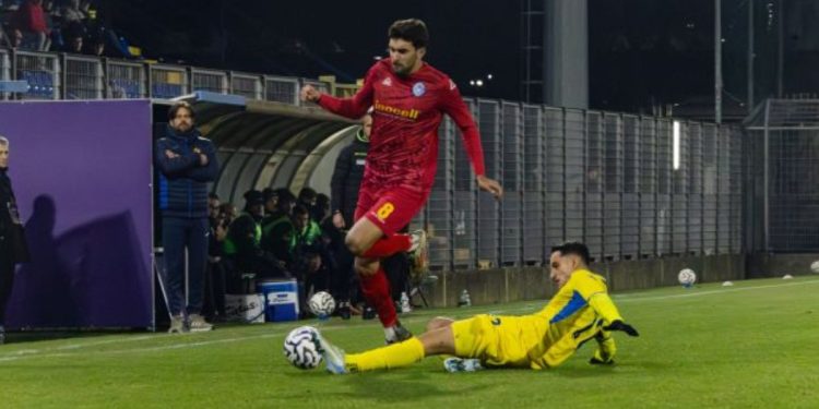 Alessandro Lombardi in azione con l'Albinoleffe (albinoleffe.com)