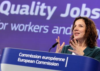 Roxana Minzatu, Commissaria europea per le competenze, l'istruzione, la cultura, il lavoro e i diritti sociali (Ansa)