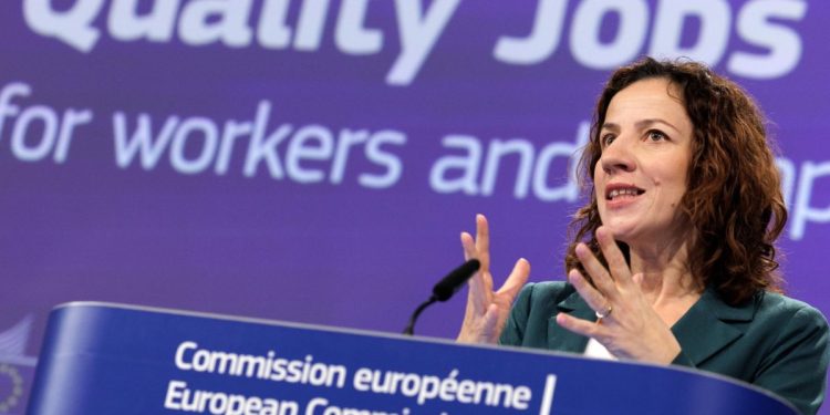 Roxana Minzatu, Commissaria europea per le competenze, l'istruzione, la cultura, il lavoro e i diritti sociali (Ansa)