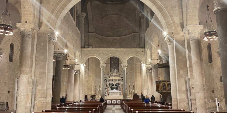 Bari. La Basilica di San Nicola (1197) (foto basilicasannicola.it)