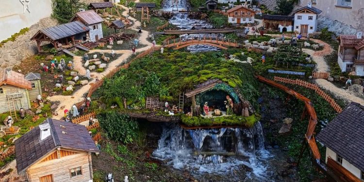 Il Presepe di Natale a Lavico Terme, grosso come una via cittadina (Foto: Twitter/X)