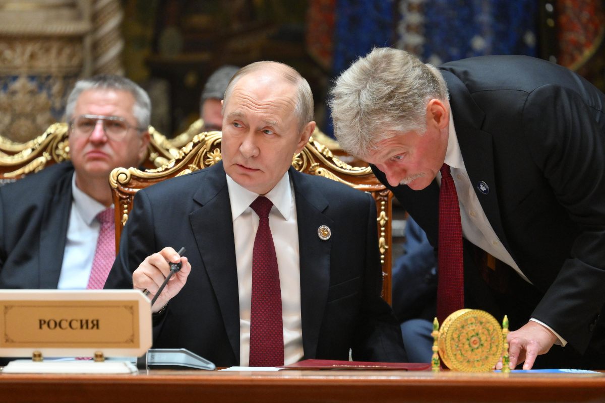 Putin e Peskov, Russia