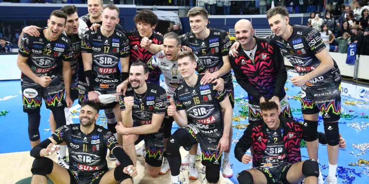 L'esultanza di Perugia volley a Milano (da legavolley.it)