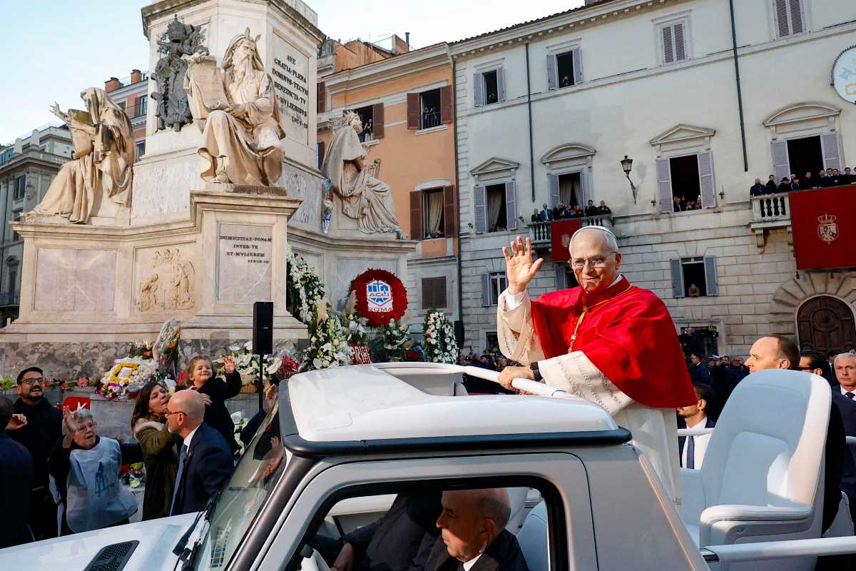 Papa Leone in Piazza di Spagna