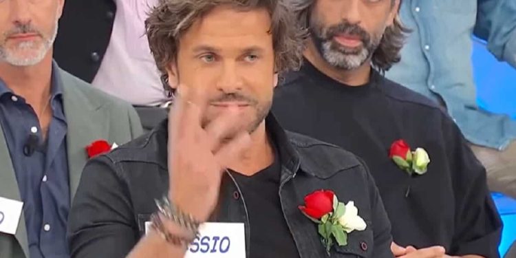 alessio pili stella smaschera jone a uomini e donne