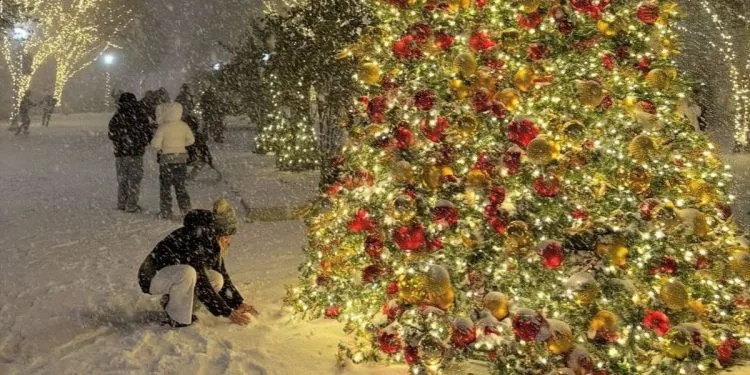 Palle di neve a Natale (Foto: Twitter/X)