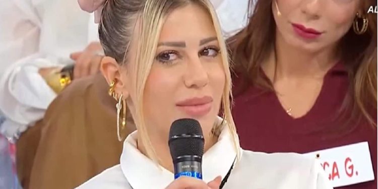 chi è lucia, dama del trono over di uomini e donne